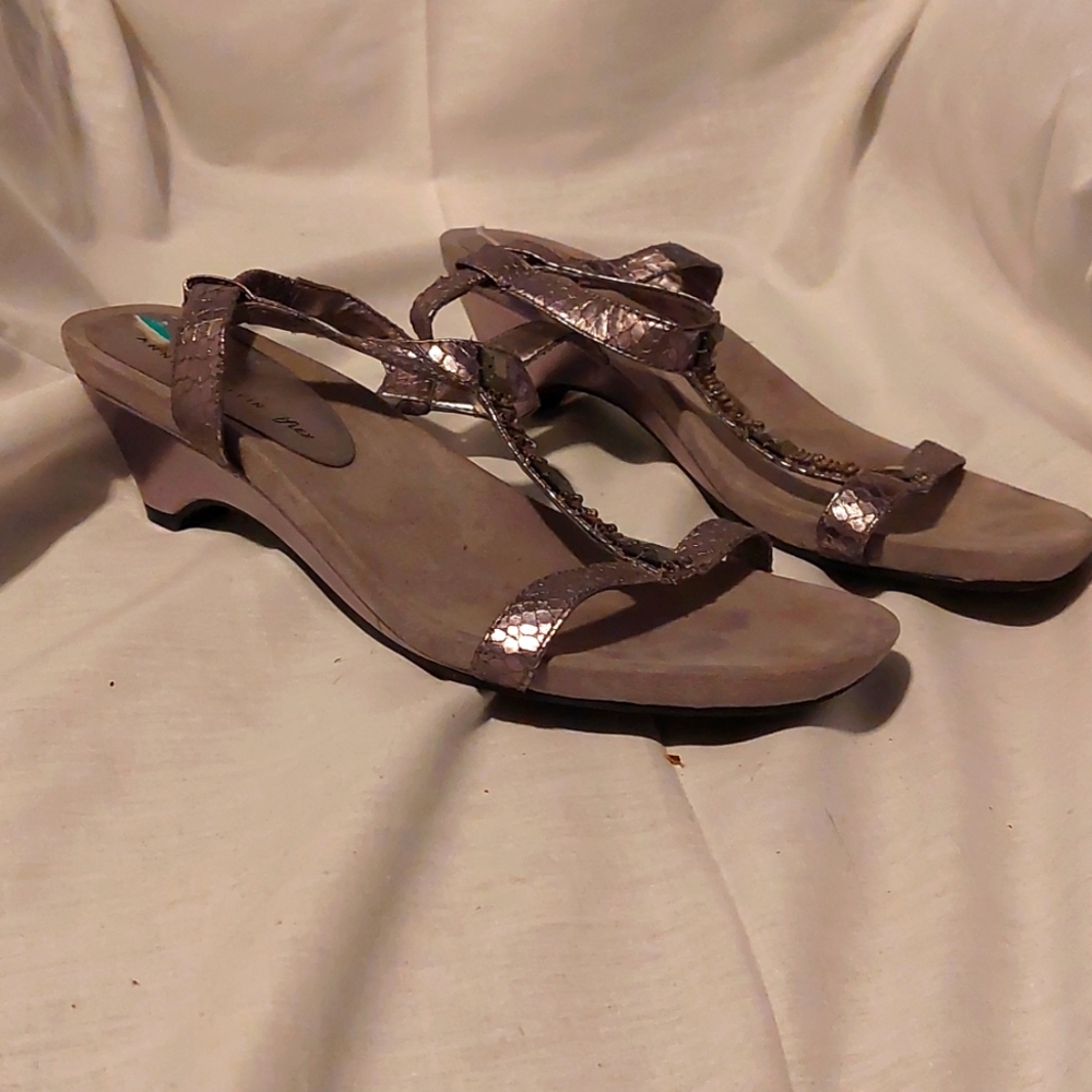 Anne Klein sliver heels size 8